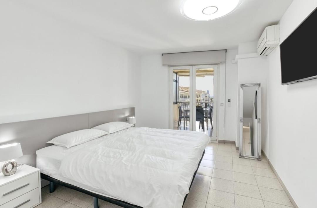Apartamento Con Vistas A Mar Y Canal. Empuriabrava Exterior photo